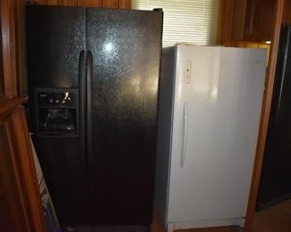 Kenmore Refrigerator with "PUR Ultimate Filtration of both Ice and Water plus a Frigidaire Freezer. Both are very clean and in working condition.