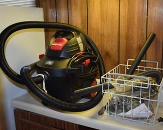 Shop-vac "SVX2" with attachments, like new!
