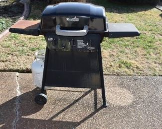 CharBroil Grill with Propane Tank, very little, if any use