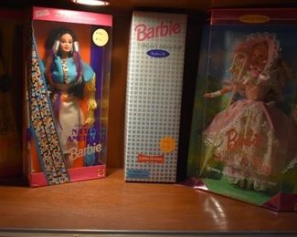 Beautiful Dolls - Hundreds of them! Bob Mackie's * Barbies * Gone with the Wind * Shirley Temple * Madame Alexander and More! All in Wonderful Condition! Many NIB!