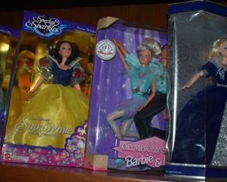 Beautiful Dolls - Hundreds of them! Bob Mackie's * Barbies * Gone with the Wind * Shirley Temple * Madame Alexander and More! All in Wonderful Condition! Many NIB!