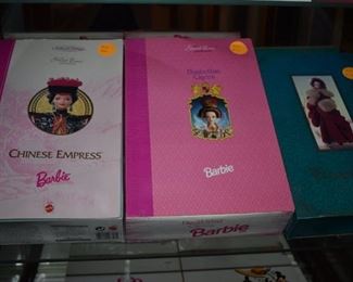 Beautiful Dolls - Hundreds of them! Bob Mackie's * Barbies * Gone with the Wind * Shirley Temple * Madame Alexander and More! All in Wonderful Condition! Many NIB!