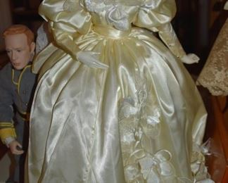 Beautiful Dolls - Hundreds of them! Bob Mackie's * Barbies * Gone with the Wind * Shirley Temple * Madame Alexander and More! All in Wonderful Condition! Many NIB!