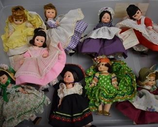 Beautiful Dolls - Hundreds of them! Bob Mackie's * Barbies * Gone with the Wind * Shirley Temple * Madame Alexander and More! All in Wonderful Condition! Many NIB!
