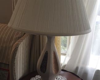 Vintage lamp and round table.