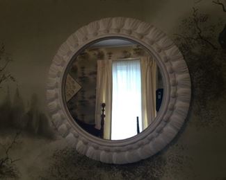 Round mirror.
