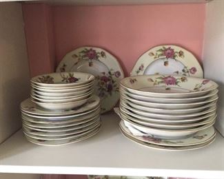 Beautiful set of Theodore Haviland France China.