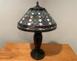 Tiffany style table lamp