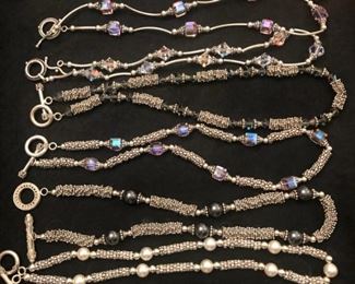 Assorted fashion jewelry