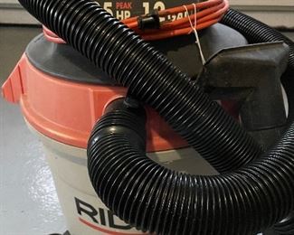 Rigid wet dry vacuum 