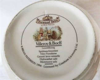Bottom View..Villeroy & Boch   Foxwood Tales Cannister