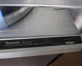 Another View..Technics Quartz Direct Drive SL-Q2 Turntable