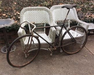 very old bike. Last plated in 1940. Leather seat no name ?