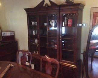 Beautiful dinningroom set