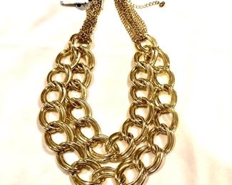 $25 Chunky link goldtone necklace.  20"L with extension