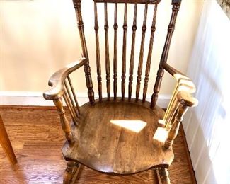 $150 - Vintage rocking chair.  23" W, 19.5" D, 38" H.  