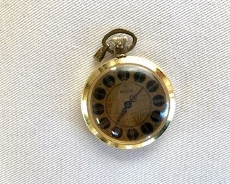 $18 Vintage pendant watch.  Diameter: 2"