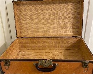 Additional photo of inside of suitcase.