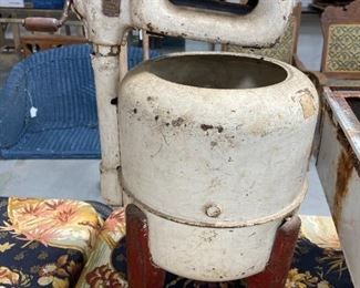 Antique Salesman SampleToy Washing Machine
