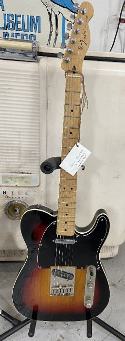 2014 Fender Telecaster Sunburst Guitar