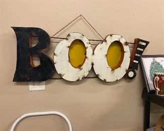 Halloween “Boo” large hanging sign