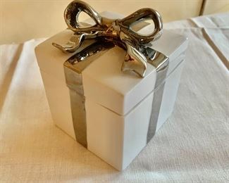 $25; Lefton China Gift Box with Lid and Handpainted Silver Bow; 5.5" x 4" 