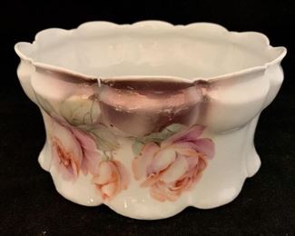 $24 - 8" diameter, 4" H, as is small chips