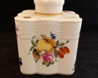 $125; Herend Tea Caddy 5466; Excellent condition; 5.25" x 4" x 3"