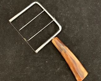 $20 - Vintage cheese cutter - 6"