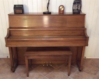 Yamaha P22 Upright Piano beautiful walnut