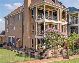 5000 square foot custom home!