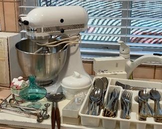 Kitchen Aid mixer 