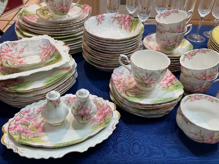 Royal Albert ‘Blossom Time’