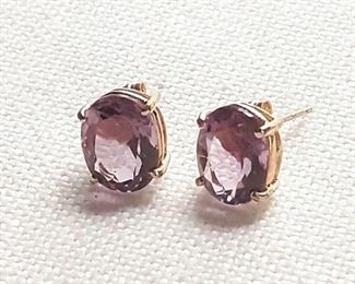 14kt Yellow Gold & Amethysts Stones Earrings