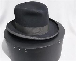 Vintage Men's Black Wool Hat with Bentwood Box.