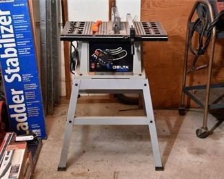 34. DELTA Shopmaster Table Saw