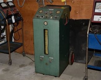 37. HM Deluxe Air Conditioner Service Station