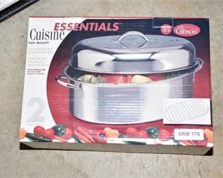 162. ESSENTIALS CUISINE Oval Roaster
