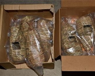 178. Decorative bird houses