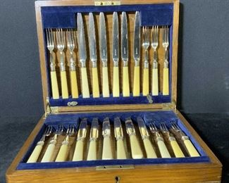 Set24 FA & CO. Vntg English S Plated Boxed Cutlery