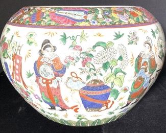 Grand Vintage Signed Asian Porcelain Centerpiece