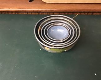 Mexican hand painted pottery items