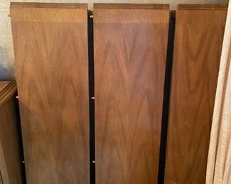 3 slim leaves for MCM dining table