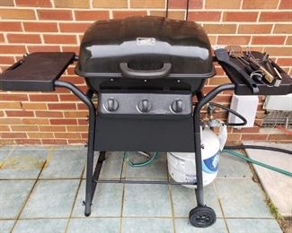 https://ctbids.com/#!/description/share/697676 Expert Propane grill with cover and utensils.

