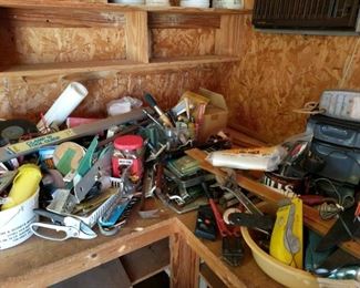 https://ctbids.com/#!/description/share/697705 A nice assortment of items to use in your tool shed. Includes a stereo, shears, wrenches, bolt cutter and more.

