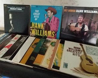 https://ctbids.com/#!/description/share/697723 Mystery lot of vinyl records. Includes Hank Williams, Charley Pride and more.

