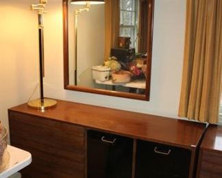 DRESSER, WALL MIRROR