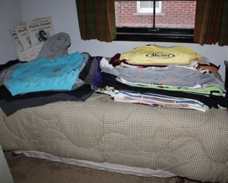 T-SHIRTS, SWEATSHIRTS