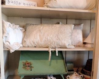 BELLA NOTTE LINENS & PILLOWS