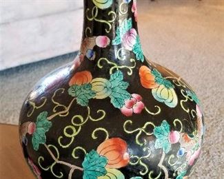 Gorgeous colorful vases.